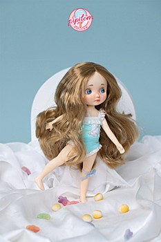 PIPITOM Bobee Summer School Series 04 1/8 Scale Doll